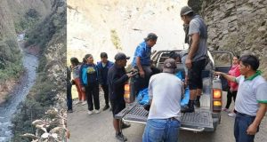 Puno: Comienza el rescate de los cuerpos de los pasajeros de un bus que cayó esta madrugada al río Inambari, en la zona de Sandia