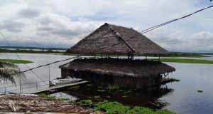 RESTOBARES FLOTANTES CONSTRUYEN SIN PERMISO MUNICIPAL