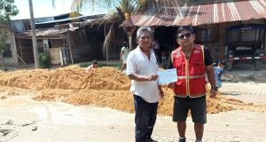 #buenagestion || MUNICIPALIDAD DE PUNCHANA CONTINÚA CON LA ENTREGA DE TIERRA PARA EL MEJORAMIENTO DE VÍAS POST INUNDACIÓN EN AA.HH.