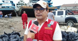 VECINOS DE PUNCHANA RESCATAN ORILLAS DEL ITAYA