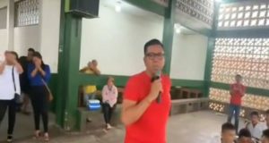 GRONERTH NIEGA PROSELITISMO POLÍTICO EN COLEGIO