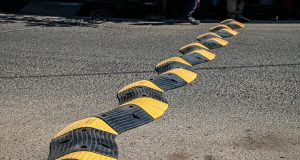 2DO DÍA DE INSTALACIÓN DE REDUCTORES DE VELOCIDAD!