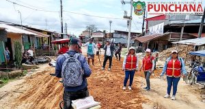 #buenagestion || ✅ En un esfuerzo conjunto entre la Municipalidad Distrital de Punchana y los vecinos de la calle Amazonas, del asentamiento humano Santa Rosa de Lima, se llevó a cabo una importante jornada de mejoramiento de vías mediante la entrega y distribución de tierra de compacto y cascajo, con el objetivo de mejorar la transitabilidad y el acceso en esta zona estratégica del distrito.