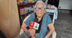 DOÑA LAURA CELEBRÓ UN SIGLO DE VIDA RODEADA DE SU FAMILIA