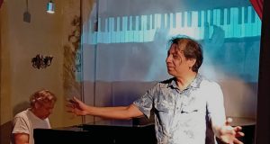 UN ARTISTA LORETANO TROTAMUNDOS: RAFO DÍAZ EN ÁFRICA Y COLOMBIA