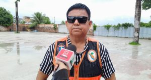 MAX AUGUSTÍN LISTO PARA COMERCIANTES CONTRA VALLEJO