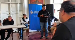 La Libertad: Acuña se sorprende tras saber que la oficina de empresa que ejecuta carretera a Huanchaco funcionaría en local de menú