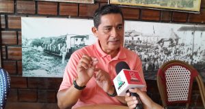 LIBRO DE RÓGER GRANDEZ TRAE DATOS ALARMANTES