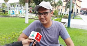 FRANCISCA ARONSSON CON JÓVENES DE 15 A 35 AÑOS