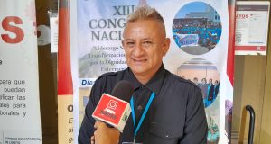 ENFERMERAS DEBATEN DERECHOS LABORALES