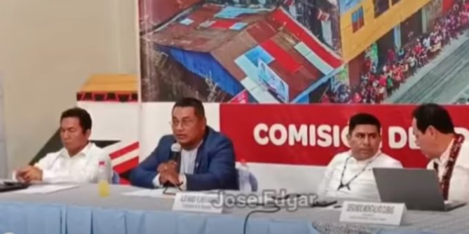 NOTA 8 DANIEL ABRAHAN ARRIOLA APUELA