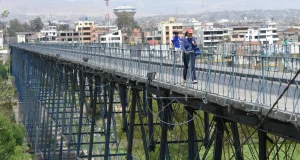 Arequipa: tras robo de luces del Puente de Fierro, anuncian nueva iluminación