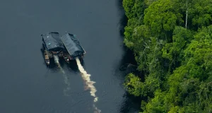 Comunidades de Loreto cerrarán el río Nanay para exigir acción contra la minería ilegal