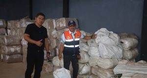 INDECI LORETO ENTREGA 50 CARPAS A LA MUNICIPALIDAD PROVINCIAL PARA FORTALECER DEFENSA CIVIL