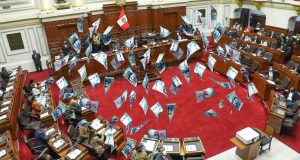 Congresistas por navidad se llevarán S/ 46.900 en plena crisis de austeridad