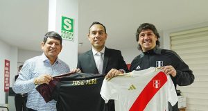 PRESIDENTE JOSÉ JERÍ SE REUNIÓ CON DIRIGENTES DEL FÚTBO