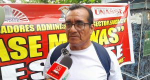 ADMINISTRATIVOS DE EDUCACIÓN EXIGEN PAGO DE BONO