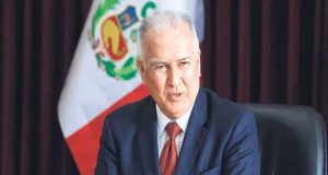 LÓPEZ-CHAU: “SOY UN HOMBRE DE IZQUIERDA DEMOCRÁTICA”