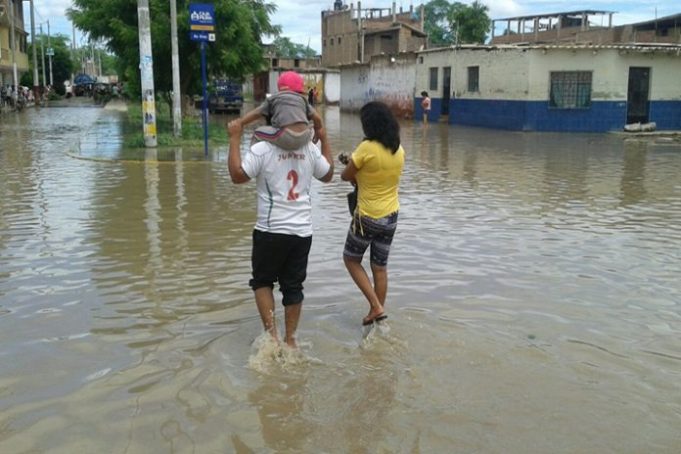 Aumentan los casos de leptospirosis en Piura por aguas estancadas