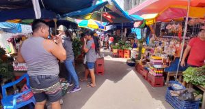 PASAJE PAQUITO CONCENTRA VENTA DE BAÑOS Y CÁBALAS POR FIN DE AÑO