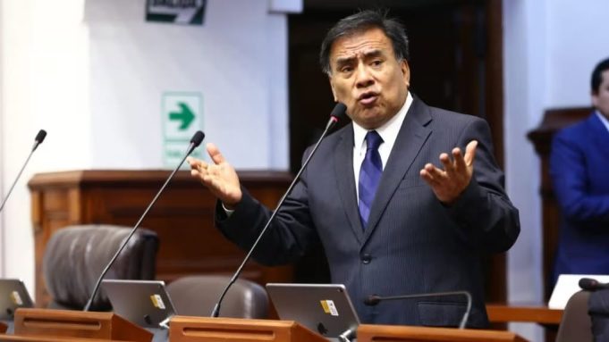 NOTA 9 JAVIER VELÁSQUEZ QUESQUÉN - CANDIDATO AL SENADO POR EL APRA