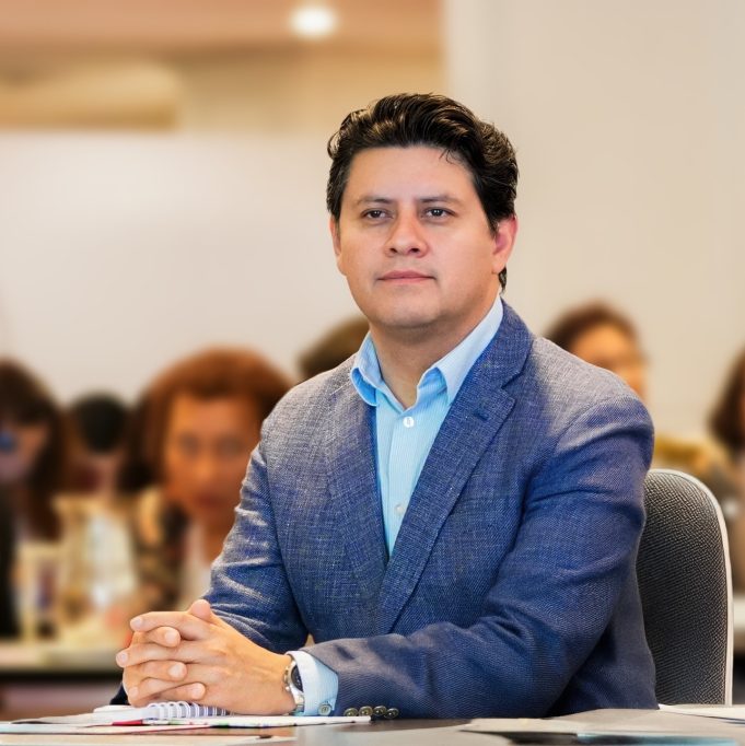 NOTA 9 JULIO CHÁVEZ - PRESIDENTE DE ACCIÓN POPULAR