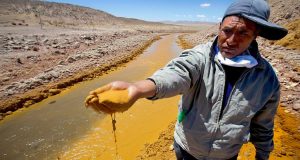 El agua de la cuenca Ramis se ha convertido en lodo por la contaminación minera