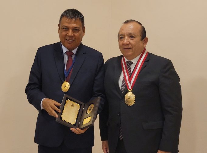 NOTA 3 JULIO CÉSAR KAHN NORIEGA - ALCALDE PROVINCIA DE RAMÓN CASTILLA (4)