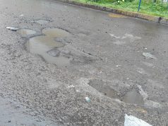 HUECO EN LA EX CALLE NANAY GENERA ACCIDENTES