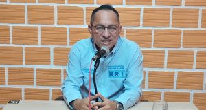 JHON RIVAS PLANTEA MERITOCRACIA Y REFORMA DEL ESTADO