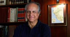 Francisco Diez Canseco: «La izquierda y la derecha son obsoletas»