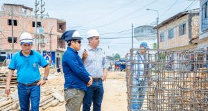 ALCALDE OLMEX ESCALANTE SUPERVISA IMPORTANTES OBRAS EN EL A.H. LA PAZ Y PASAJE 2