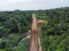 MUNICIPALIDAD DE DATEM FORTALECE LA TRANSITABILIDAD EN LA TROCHA 5 DE ENERO