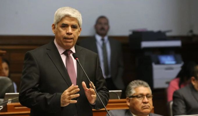 NOTA 1 JUAN CARLOS DEL ÁGUILA (3)