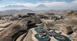 Cerro Verde obtuvo ganancias de casi US$1 000 millones en un año, pero pagó solo S/122 millones por el agua que usó en 25 años