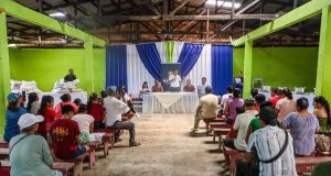 COMPROMETIDOS CON EL BIENESTAR DE LA POBLACIÓN CON LA ENTREGA DE ALIMENTOS Y UTENSILIOS EN TAMSHIYACU