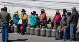 Desabastecimiento de gas en Puno y Juliaca, alza del combustible y posible incremento de pasajes