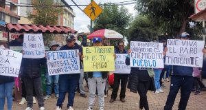 Transportistas paralizan Cusco contra el alza del precio de los combustibles