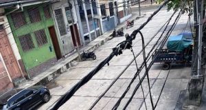 VECINOS DE LA MORONA PIDEN FRENAR REASFALTADO DE CUADRA