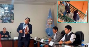Alcalde de Huamanga abandona sesión tras pedido de investigación en su contra
