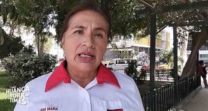 Con orden de captura vigente, fundadora de Perú Libre y candidata al Senado continúa en campaña