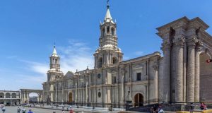 Estudio advierte que tránsito vehicular daña casonas en el Centro Histórico de Arequipa