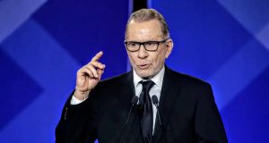 RICARDO BELMONT ALUDE A VÍNCULO CON FAMILIA BELAÚNDE