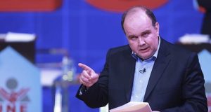 LÓPEZ ALIAGA PROPONE REDUCIR 19 MINISTERIOS A SOLO SEIS