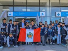 Juliaca: Estudiantes destacan en concurso internacional de matemática en Ecuador y traen medallas