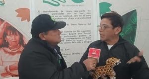 LORETO DESTACA EN CUSCO CON ARTESANÍA HECHA DE MADERA RECICLADA