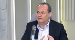 CARRANZA PLANTEA ACUDIR AL TC PARA FRENAR LEYES DE GASTO DEL CONGRESO