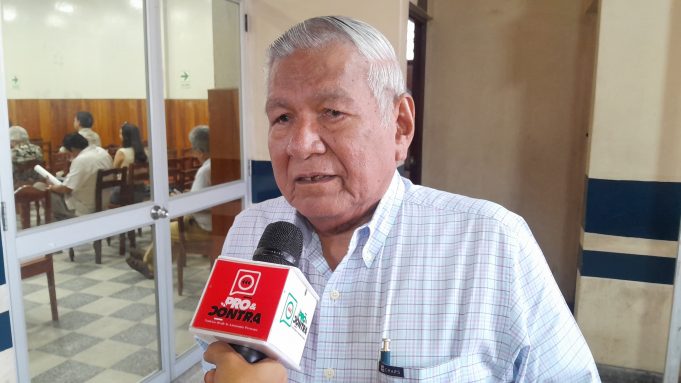 NOTA 7 ROGER RUMRRIL - PERIODISTA Y ESCRITOR