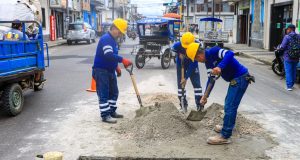 MAYNAS RESPONDE CON SOLUCIÓN INMEDIATA Y REALIZA BACHEO EN HUNDIMIENTO DE PISTA EN EL MARCO DEL PLAN DE INTERVENCIÓN