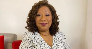 BARTOLA RECHAZA LEY SOBRE ARTISTAS: “NO SE PUEDE LIMITAR EL ARTE POR UN PAPEL”